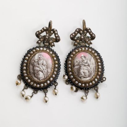 A pair of 800-th vermeil earrings, featuring...