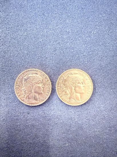 Deux pièces de 20 francs or datées 1907 et...