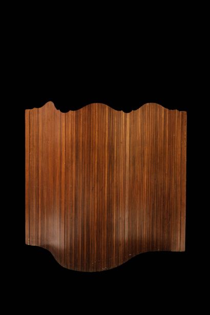 In the style of Baumann 
Wavy folding screen...