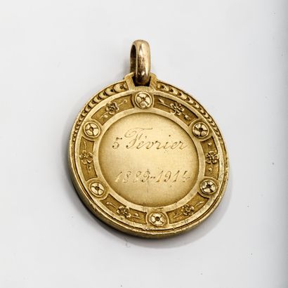 Médaille ronde en or jaune 750 millièmes...