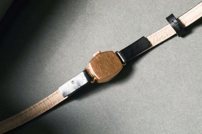 ZENITH
Small ladies' watch in 750-th yellow...