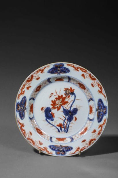 CHINA, 20th century
Pair of blue-and-white...