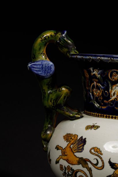 GIEN, France
Medici vase with chimeras in...