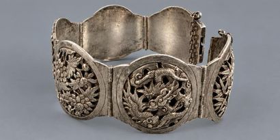 VIETNAM
Silver bracelet (beetle hallmark)...
