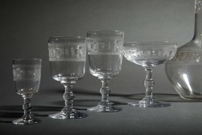 BACCARAT
Set of crystal glasses with engraved...