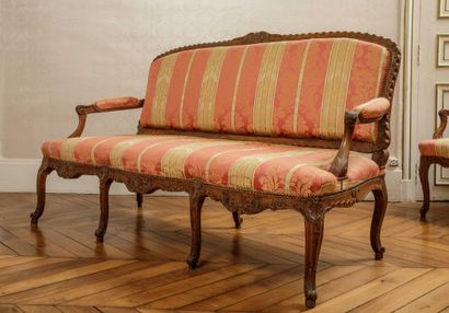 Banquette et un fauteuil de style Louis XV...
