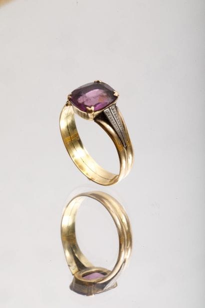 Bague en or jaune 585 millièmes sertie d'une...