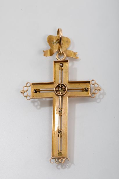 Croix en or jaune 750 millièmes (poinçon...