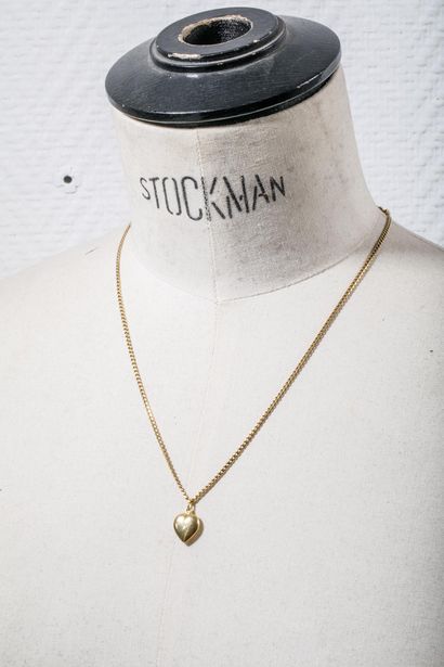 VIERI Italy 
Signed 750-th yellow gold chain
Weight:...