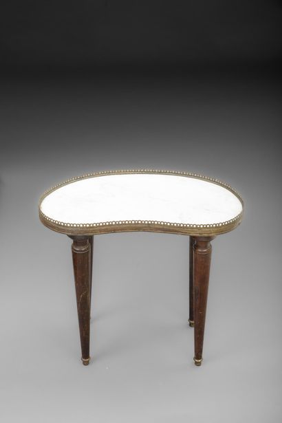 Small side table made of mahogany and mahogany...