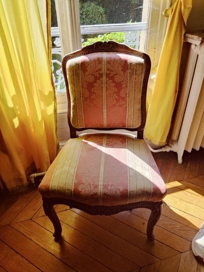 Banquette et un fauteuil de style Louis XV...