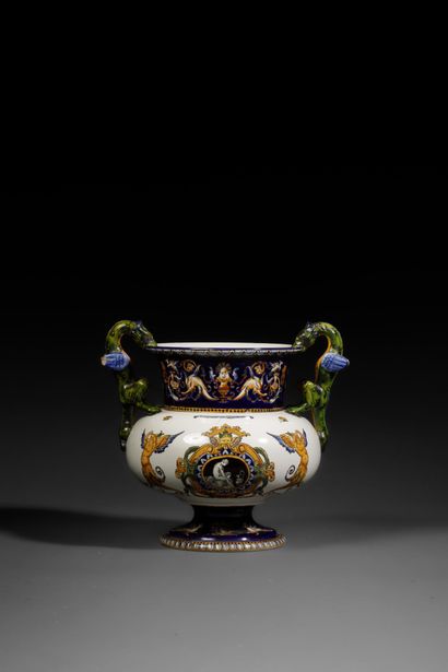 GIEN, France
Medici vase with chimeras in...