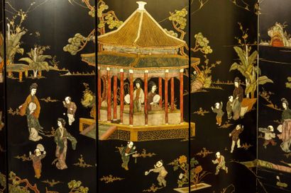 CHINA, 20th century
Folding screen made of...