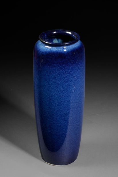 JAPAN, 20TH CENTURY
Cylindrical vase with...