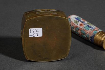 JAPAN -
Small brass box decorated with vine...