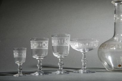 BACCARAT
Set of crystal glasses with engraved...