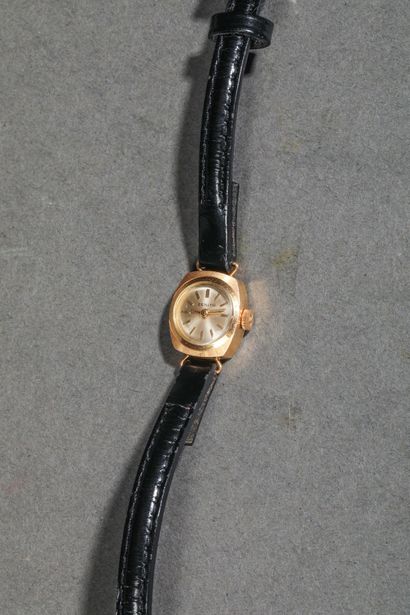 ZENITH
Small ladies' watch in 750-th yellow...