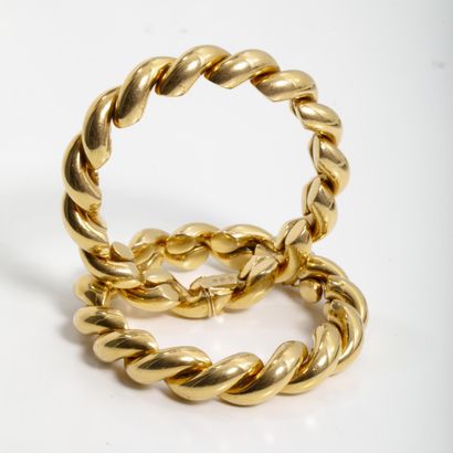 WEINGRILL—Italy
Convertible jewelry 
Pair...