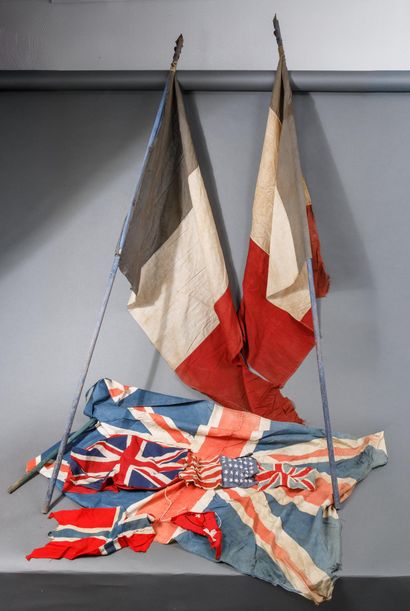 Ensemble de fanions divers.
Suisse, USA,...