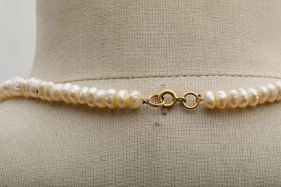 Baroque pearl necklace with 750 thousandths...
