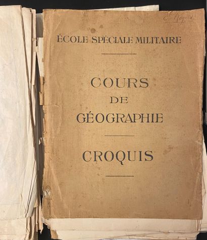 Ensemble de cartes.
Comprenant:
Carte de...