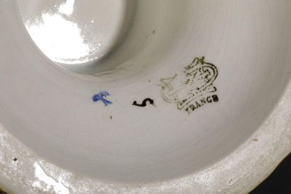 GIEN, France
Medici vase with chimeras in...
