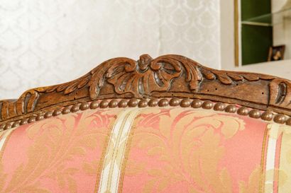 Pair of Queen-style armchairs in molded and...