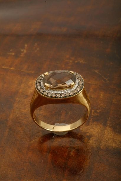 750-th yellow gold cocktail ring (eagle-head...