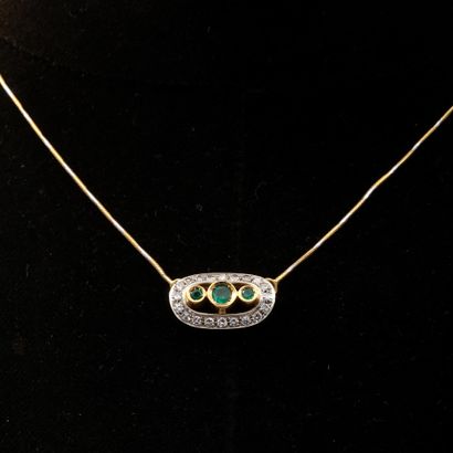 Collier en or jaune et or gris 750 millièmes...