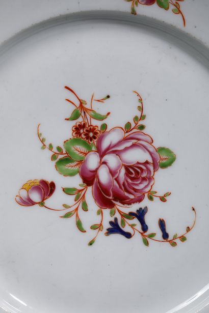 NIDERVILLER - 18th century
Two polychrome...