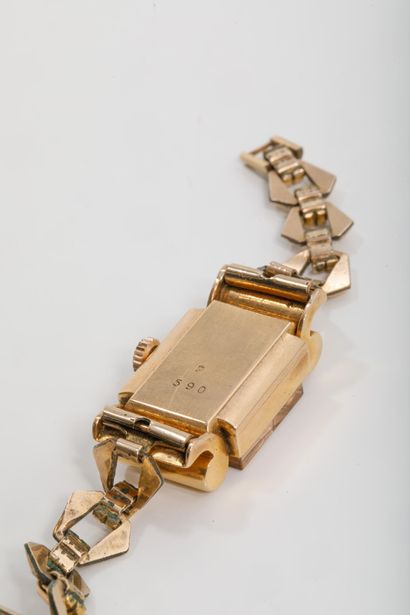 Women's watch with a 