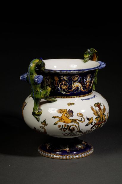 GIEN, France
Medici vase with chimeras in...