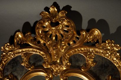 Regency-style mirror in gilded wood with...