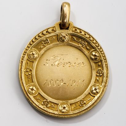Médaille ronde en or jaune 750 millièmes...