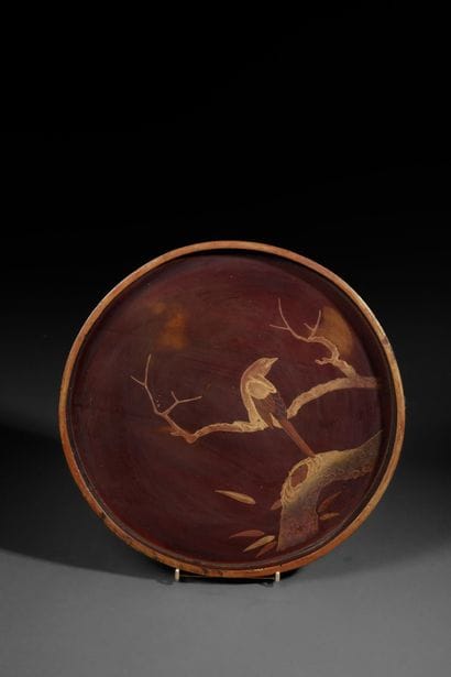 JAPAN, 20th CENTURY
Round lacquer tray decorated...