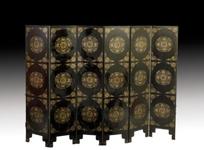 CHINA, 20th century
Folding screen made of...