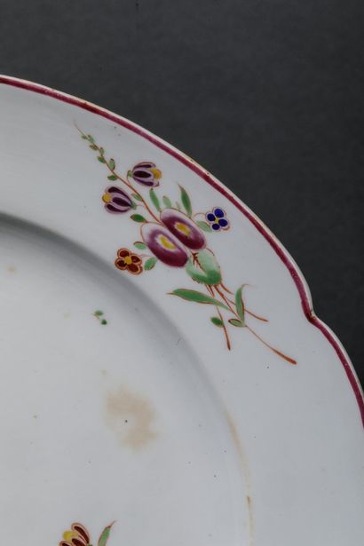 NIDERVILLER
White glazed earthenware plate...
