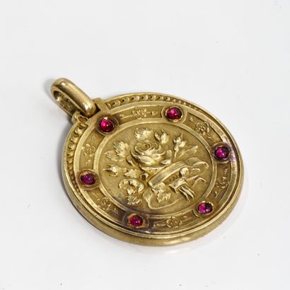 Médaille ronde en or jaune 750 millièmes...