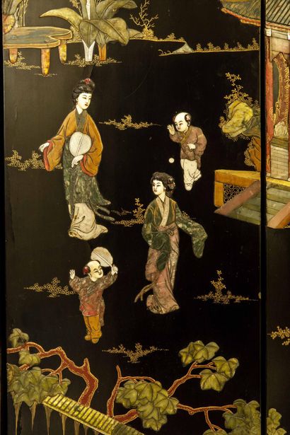 CHINA, 20th century
Folding screen made of...