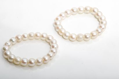 Pair of soft rings made of small cultured...