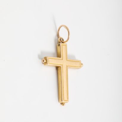 Croix en or jaune 750 millièmes (poinçon...