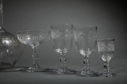 BACCARAT
Set of crystal glasses with engraved...