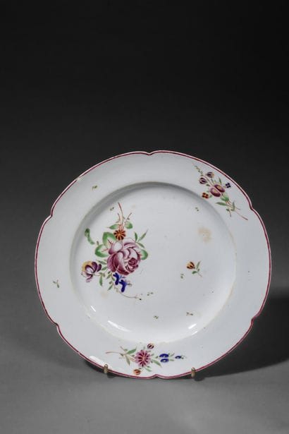 NIDERVILLER
White glazed earthenware plate...