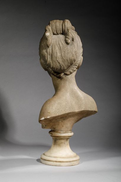 D'après Jean-Antoine HOUDON
Buste de fillette...