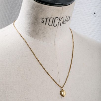 VIERI Italy 
Signed 750-th yellow gold chain
Weight:...