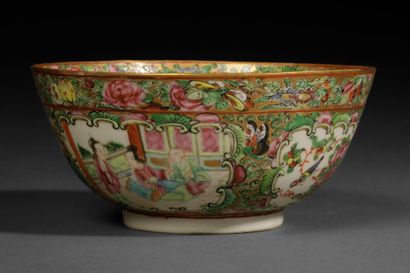 CHINA - 20th century
Small Canton porcelain...