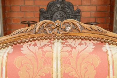 Banquette et un fauteuil de style Louis XV...