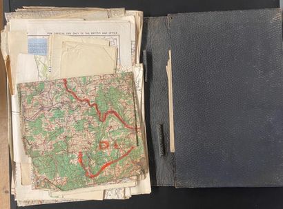 Porte-documents. 

Contient:
-Carte entoilée...