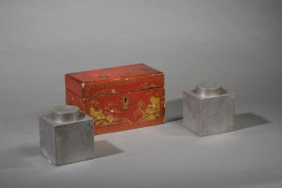 JAPAN
Red lacquer tea box decorated with...