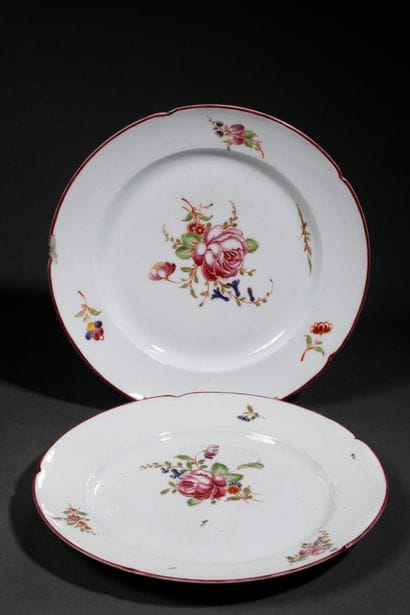 NIDERVILLER - 18th century
Two polychrome...